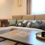 Avalena Rooms 3*