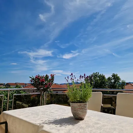 Πανσιόν Avalena Rooms Ζαντάρ