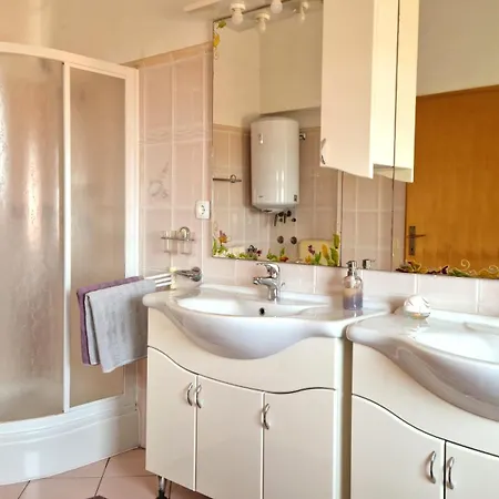 Guest house Avalena