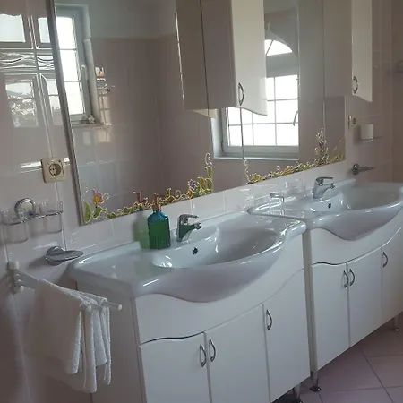 Avalena Guest house 3*