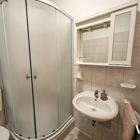 Avalena Guest house